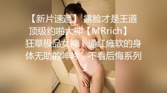 穿着那件紧身连衣裙……？我们真诚地怀疑它。看看这只乌黑头发的泼妇还穿了什么同样合身的衣服。