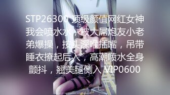 【淫乱❤️健身房】一条肌肉狗✨ 猛男大神爆操巨乳蜜桃臀教练 后入极品骚母狗 引体向上悬空肏穴 火力输出