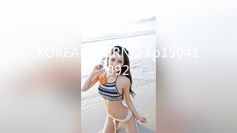 極品巨乳翹臀嬌妻穿性感白絲與帥小夥激烈啪啪吞精／母狗少女酒店情趣制服裝束縛爬行添足前吞後肏等 720p