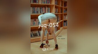 ♡♥《极品反差☆露脸学生妹》♡♥外语大学知名公交车痴女，为了求干什么都敢玩，户外露出、吃精、3P样样精通，长相一般但真的骚 (3)