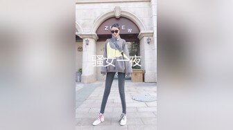  监控破解偷拍中年大叔和丰满少妇酒店开房