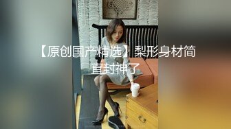 【字幕】长发牛仔裤性感妹子清纯可爱十分不错，舔奶调情再到床上口交骑乘猛艹