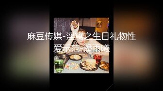 70后美妈妈 ·不惧时光优雅到老~和儿子乱伦，心甘情愿当狗奴伺候妈妈，内射中出！